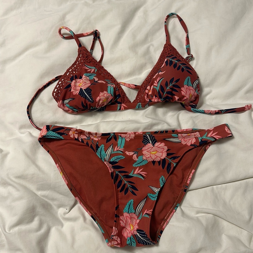size large rust with flower bikini set